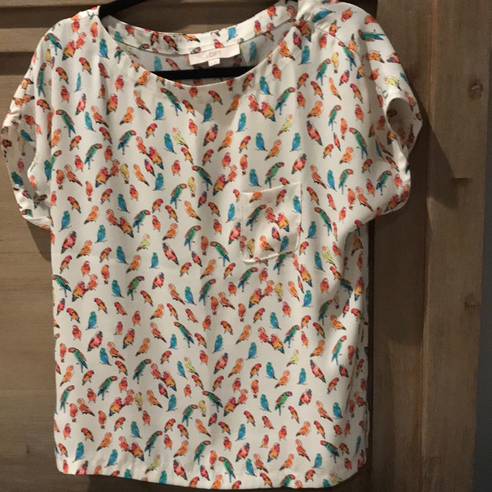 Ann Taylor loft bird short-sleeve shirt